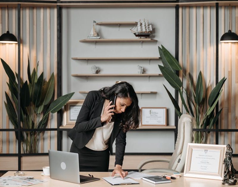 Консультация юриста по списанию долгов с минимальной стоимостью и минимальными рисками в суде под ключ в РФ