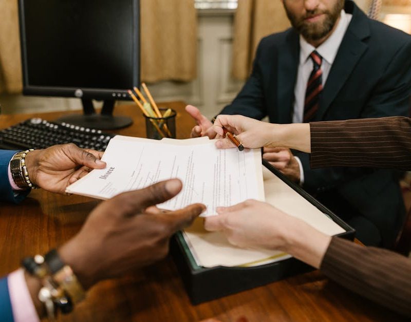 Как проходит банкротство для сотрудников охраны в России