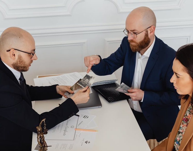 Как банкротство помогает избавиться от долгов перед банками и МФО