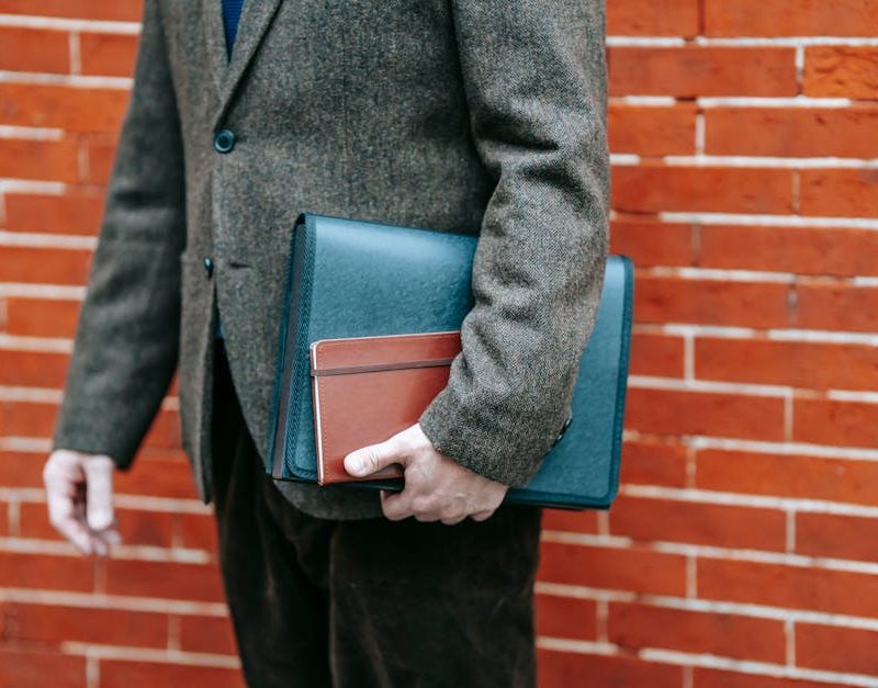 Что делать, если банкротство физлица вызвало проблемы с МФЦ