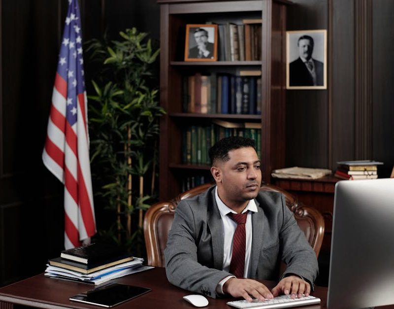 Услуги адвокатов по списанию долгов с полной юридической поддержкой и минимальными рисками под ключ в России