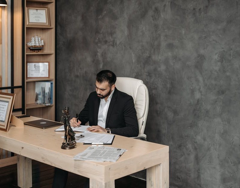 Как проходит банкротство физлица с долгами по налогам и алиментам