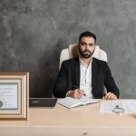 Как банкротство помогает избавиться от долгов по займам и кредитам