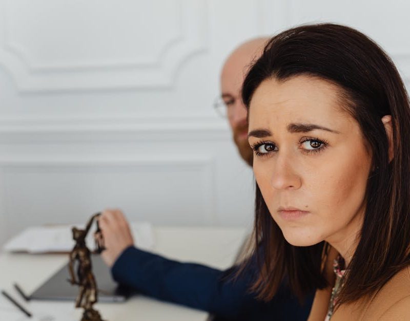 Консультация адвоката по банкротству с минимальной стоимостью и полной юридической поддержкой в РФ